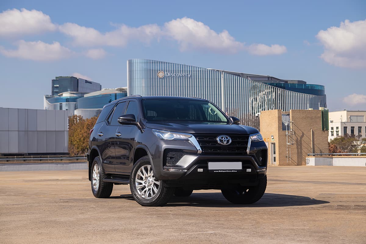 Toyota Fortuner 2.8 GD-6 4x4 - View 1